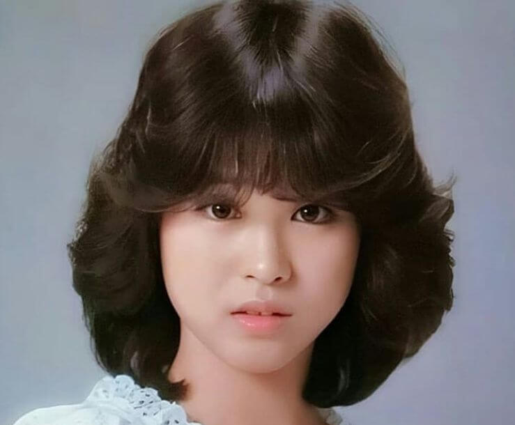 片山さつきの髪型は本当にかつら？「変」と言われても変えない理由に驚き！